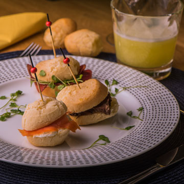 Boule d'or produit sur assiette