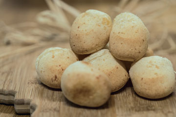 Boule d'or produit sur planche